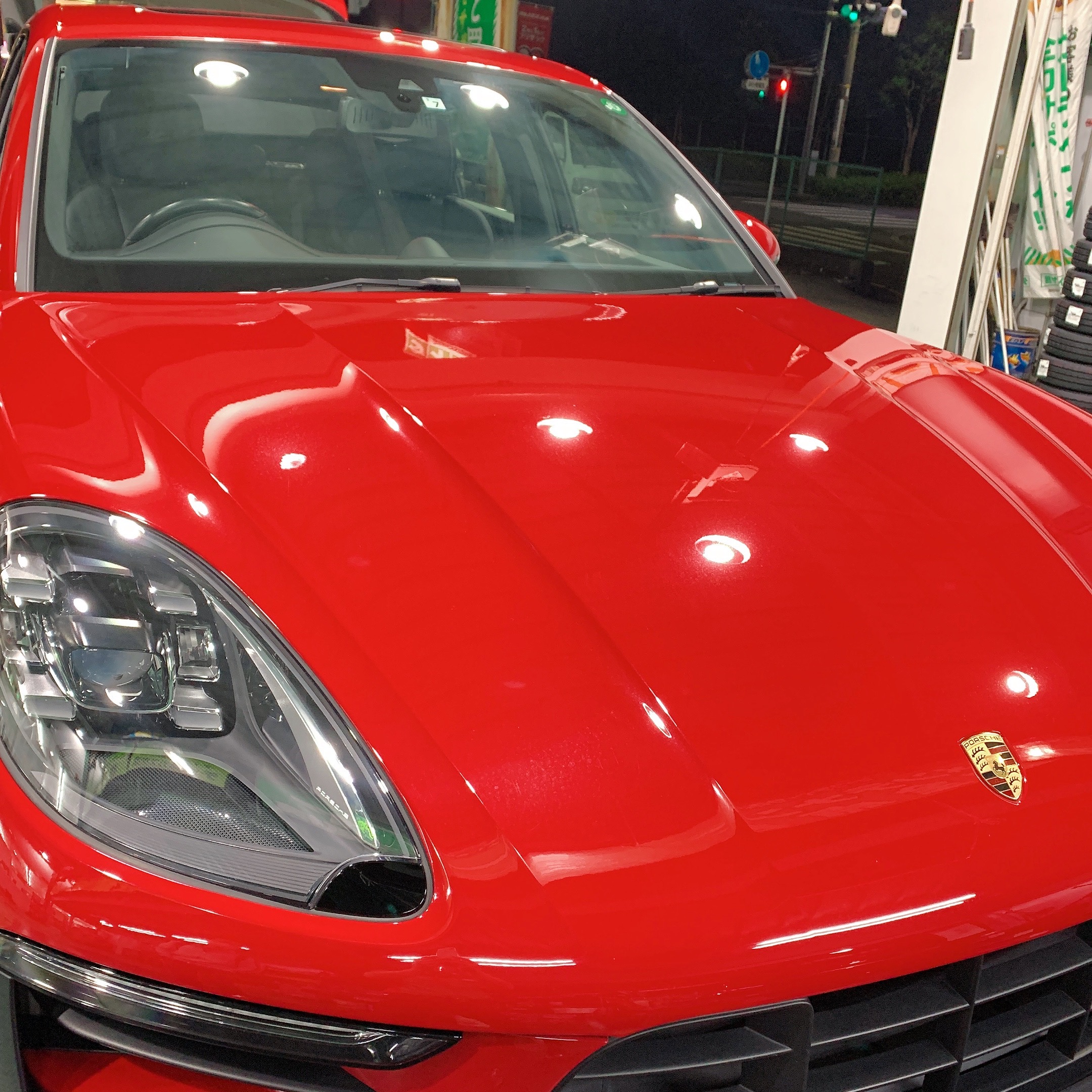 ポルシェ マカン タイヤ交換 ブレーキ残量チェック Dr 輸入車ドットコム ポルシェ マカン タイヤ交換 ブレーキ残量チェック Dr 輸入車ドットコム