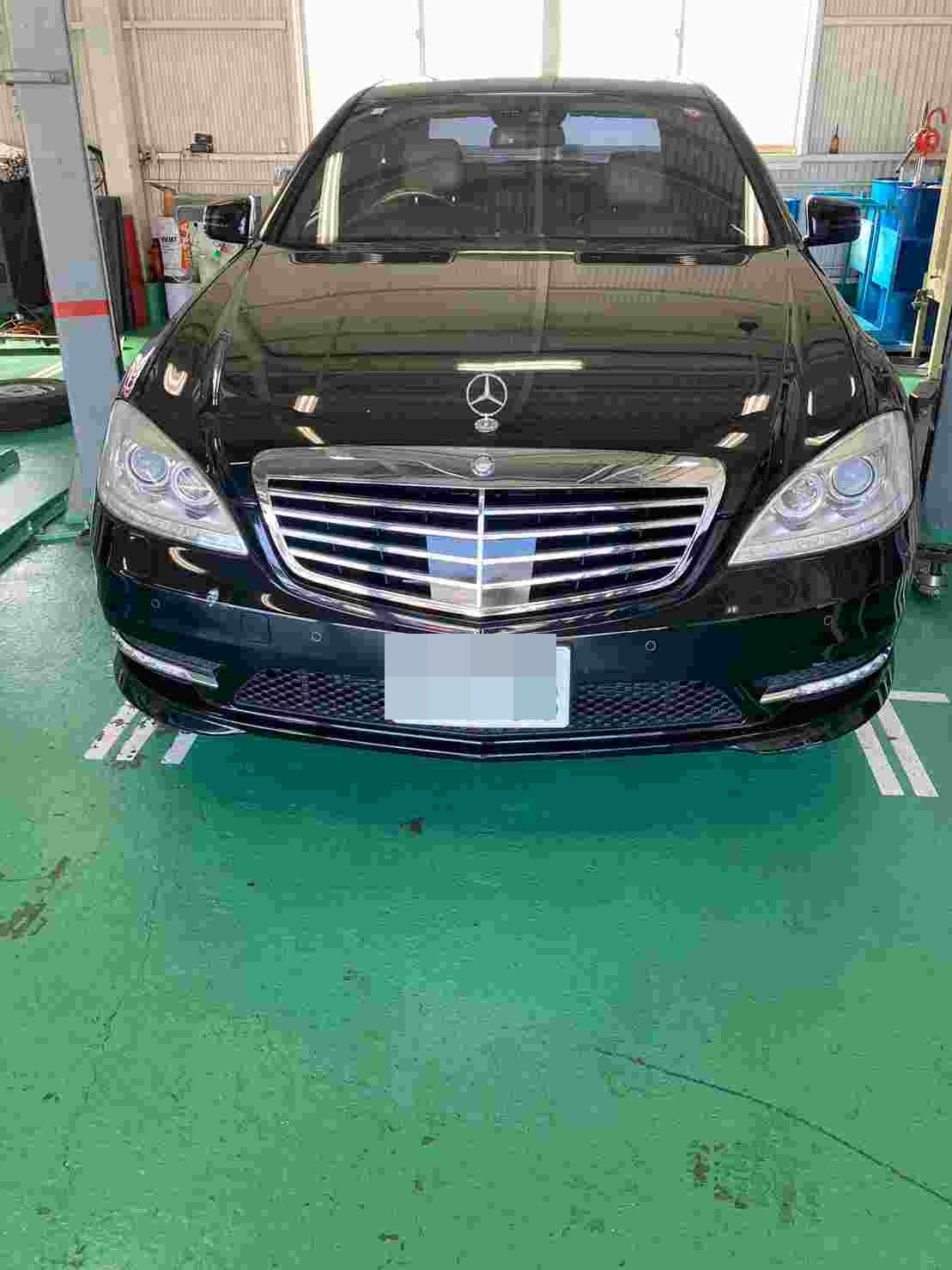 H24　メルセデスベンツS350　整備（タイヤ交換）