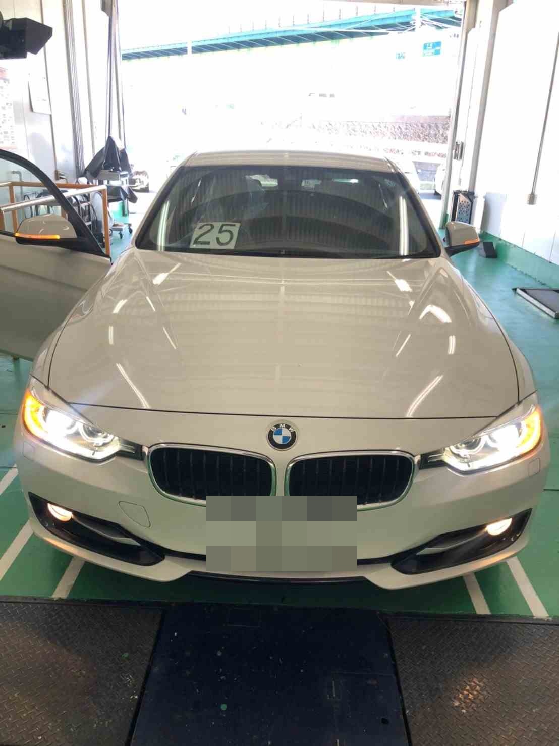 H26　BMW 320i 車検（バッテリー交換）