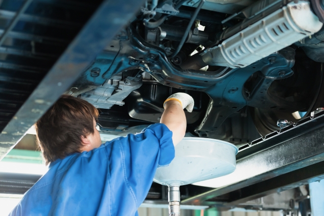 輸入車の車検は国産車と比べてお金や時間がかかってしまうのでしょうか。一般的にかかる車検の費用につ...